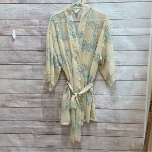 FLORA BY NIKROOZ ROBE IN‎ YELLOW FLORAL